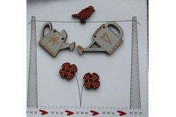 5 Boutons en bois "arrosoirs, oiseau et fleurs"