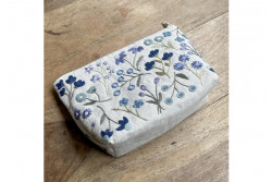 Kit de broderie traditionnelle "Trousse fleurie - Bleue"